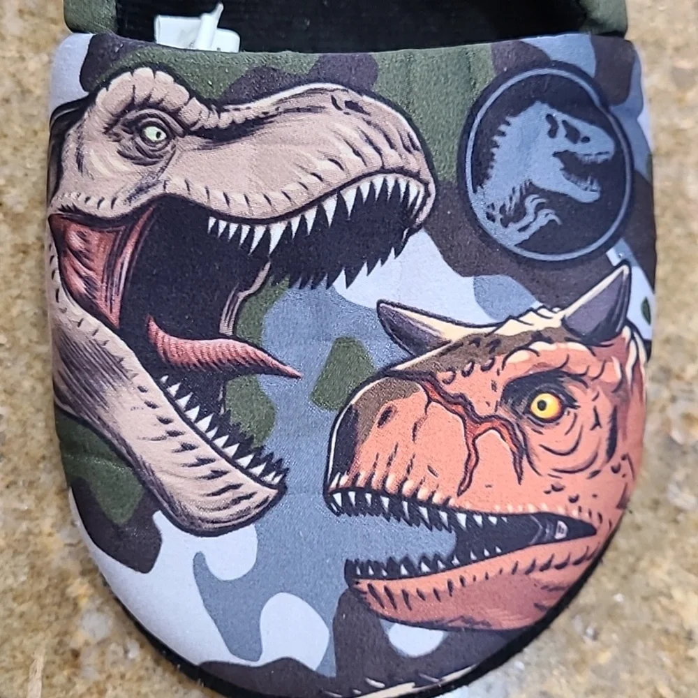 JURASSIC WORLD BOYS TODDLER SIZE 7/8 MEDUIM SLIPPERS CAMP CRETACEOUS